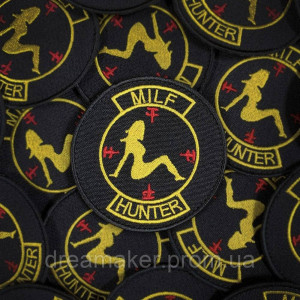 Шеврон мисливець на старших жінок "milf hunter" (ВШ-360). Photo 2