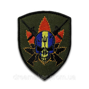 Шеврон череп с автоматами (вш-425)