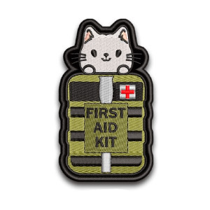 Шеврон вышитый для медика с надписью "First AID Kit"   (ВШ-877-311)