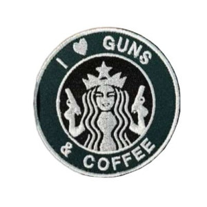 Шеврон вышитый с надписью «I love guns and coffee (Я люблю оружие и кофе)». Шевроны на заказ. Шевроны на липучке (ВШ-877-465)