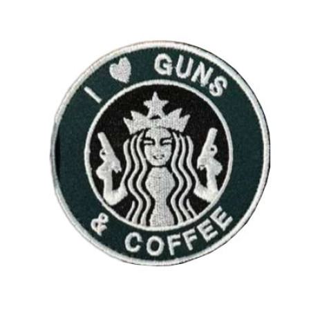 Шеврон вышитый с надписью «I love guns and coffee (Я люблю оружие и кофе)». Шевроны на заказ. Шевроны на липучке (ВШ-877-465)
